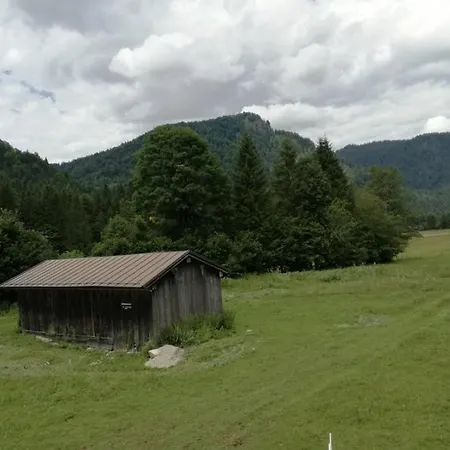Holiday home Lenzlschmiedkasa *