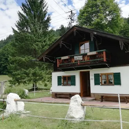 Holiday home Lenzlschmiedkasa *