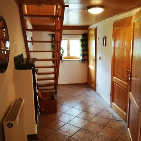Holiday home Lenzlschmiedkasa *